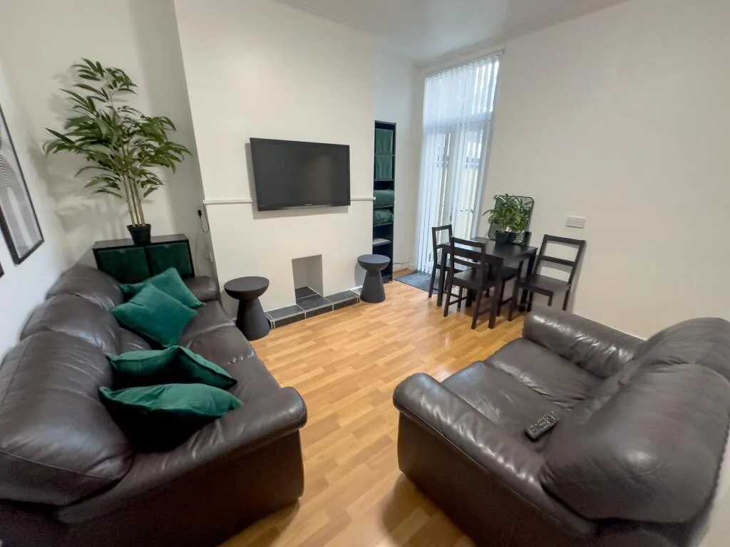 4 bedroom house for rent