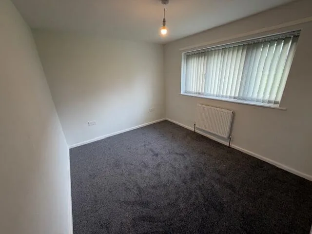 3 bedroom semi-detached house for rent