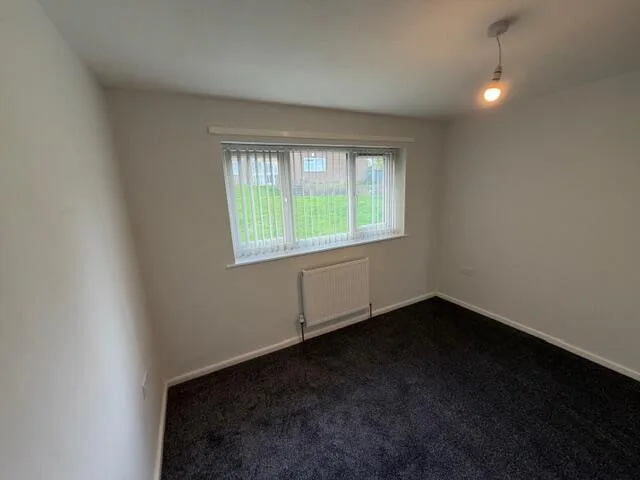 3 bedroom semi-detached house for rent