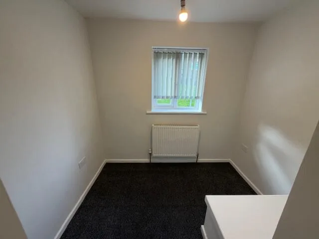 3 bedroom semi-detached house for rent