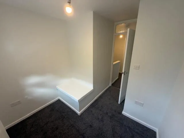 3 bedroom semi-detached house for rent