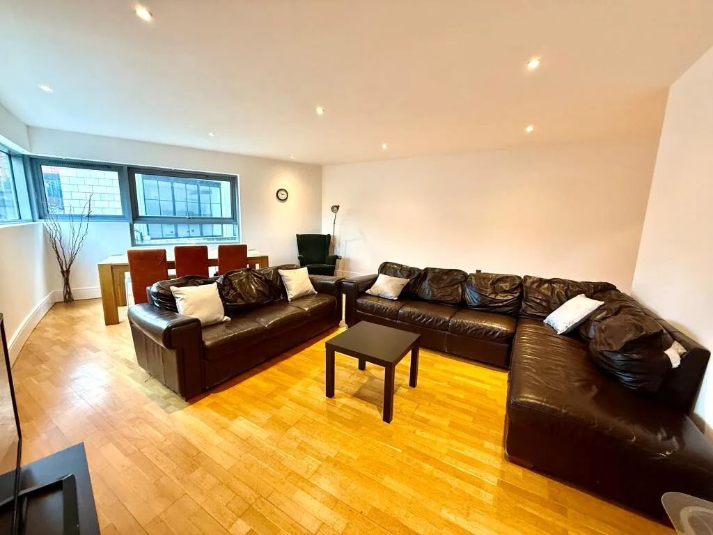 3 bedroom apartment for rent