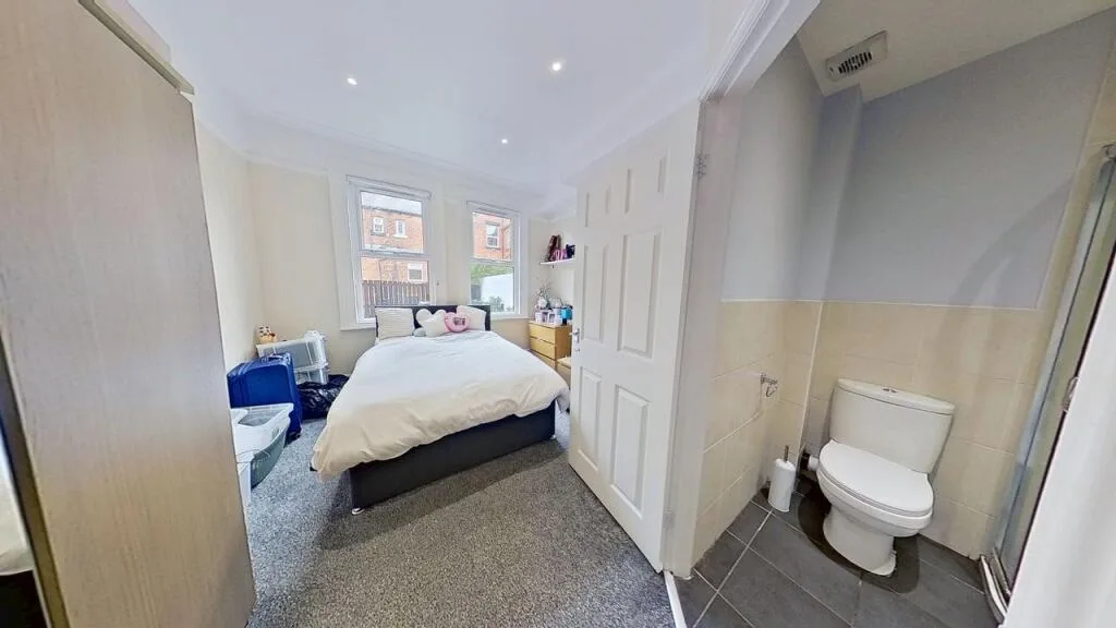 6 bedroom terraced house for rent