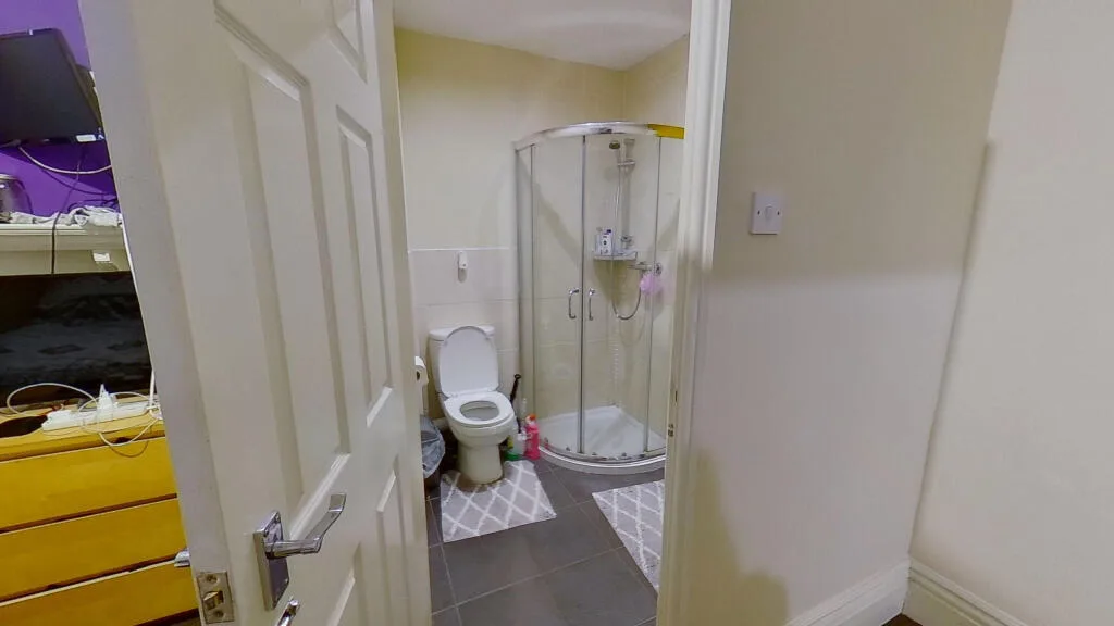 6 bedroom terraced house for rent