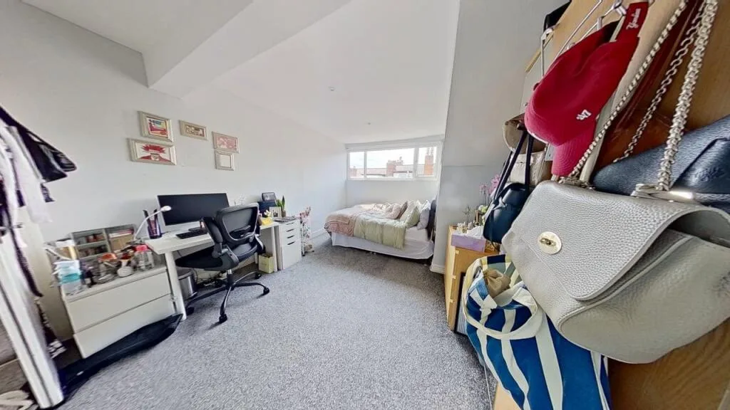 6 bedroom terraced house for rent