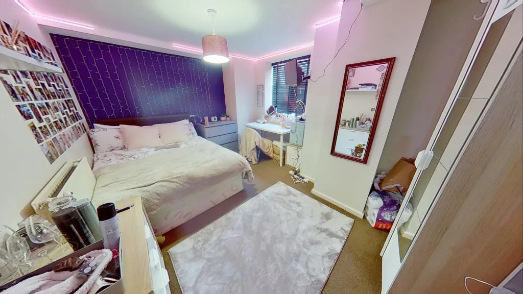 6 bedroom terraced house for rent