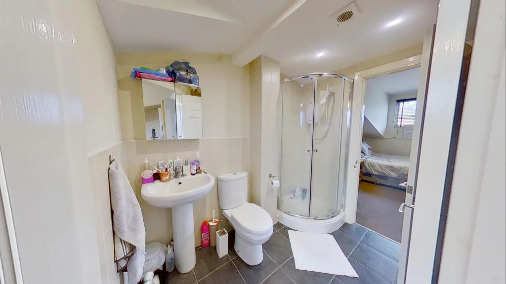 6 bedroom terraced house for rent
