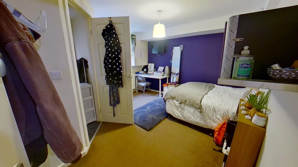6 bedroom terraced house for rent