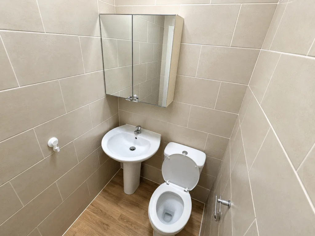 6 bedroom terraced house for rent