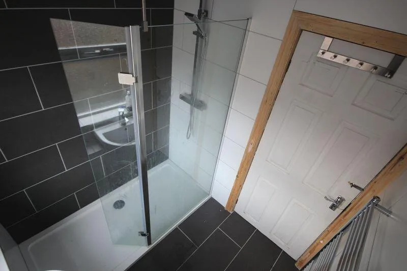 7 bedroom terraced house for rent