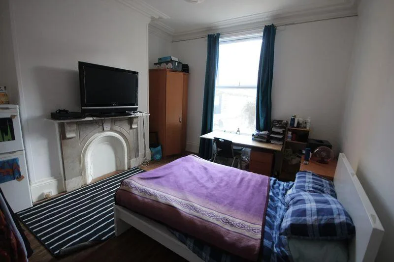 7 bedroom terraced house for rent