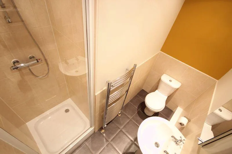 4 bedroom terraced house for rent