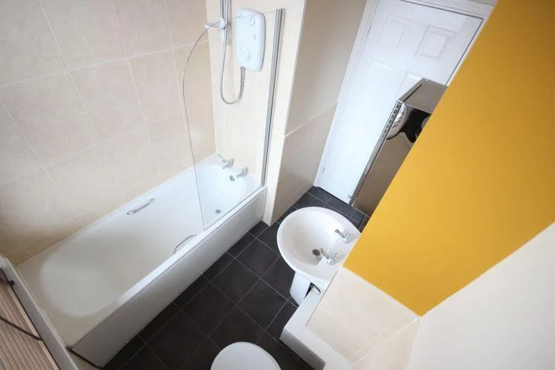 4 bedroom terraced house for rent