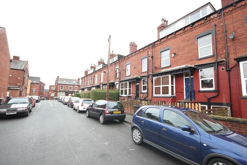 4 bedroom terraced house for rent