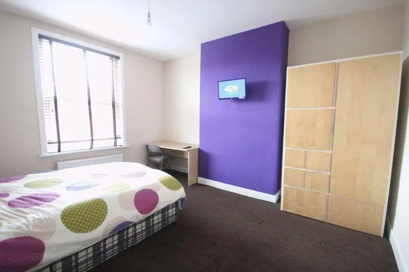 4 bedroom terraced house for rent