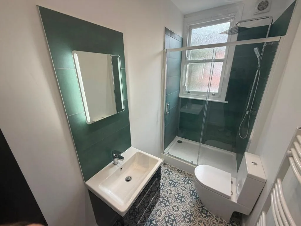 5 bedroom terraced house for rent
