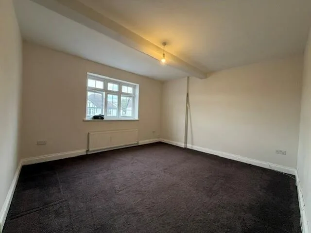 3 bedroom maisonette for rent