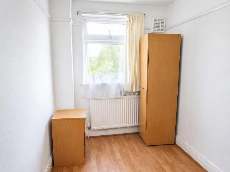 3 bedroom semi-detached house for rent