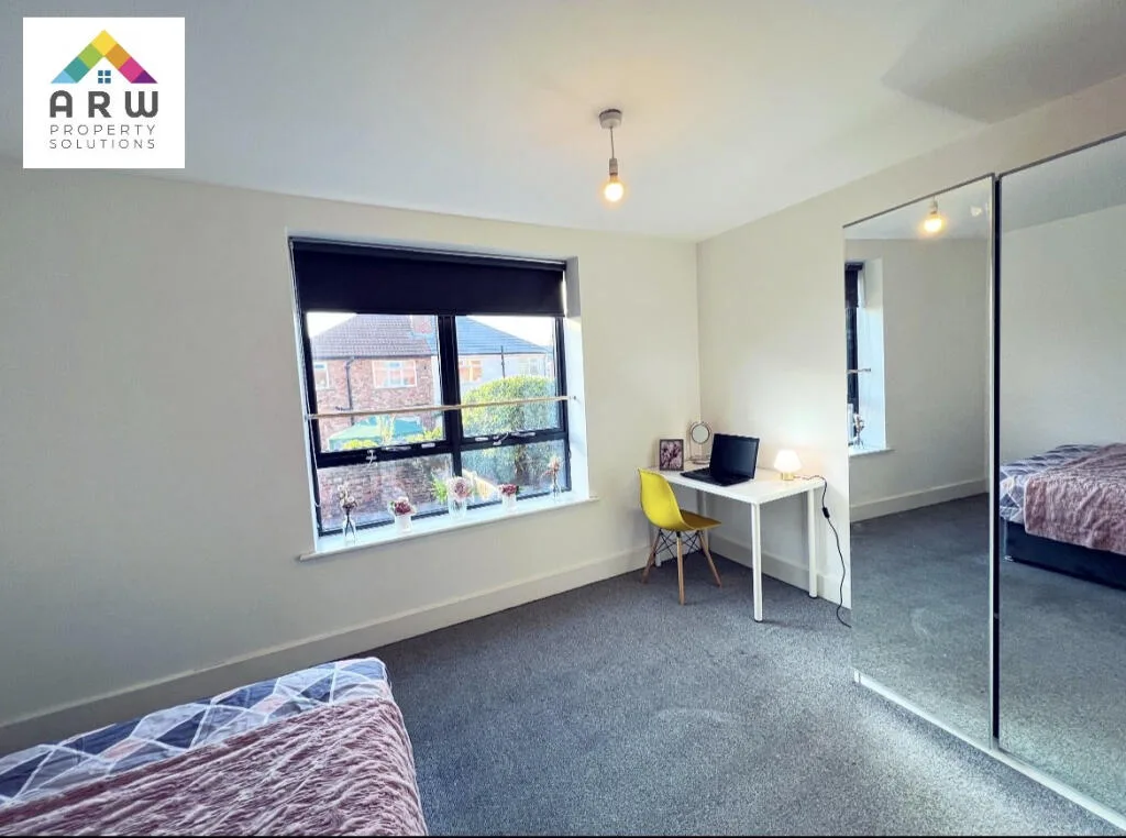 6 bedroom terraced house for rent