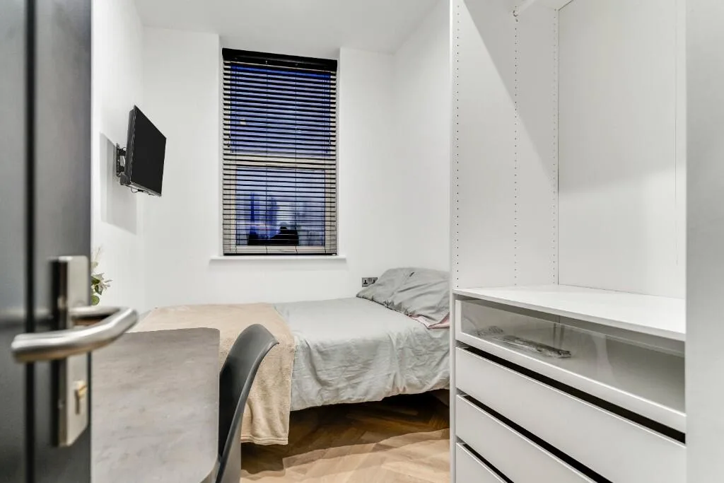 7 bedroom terraced house for rent
