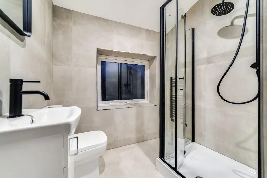 7 bedroom terraced house for rent