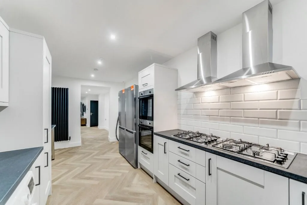 7 bedroom terraced house for rent