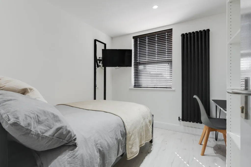 6 bedroom terraced house for rent