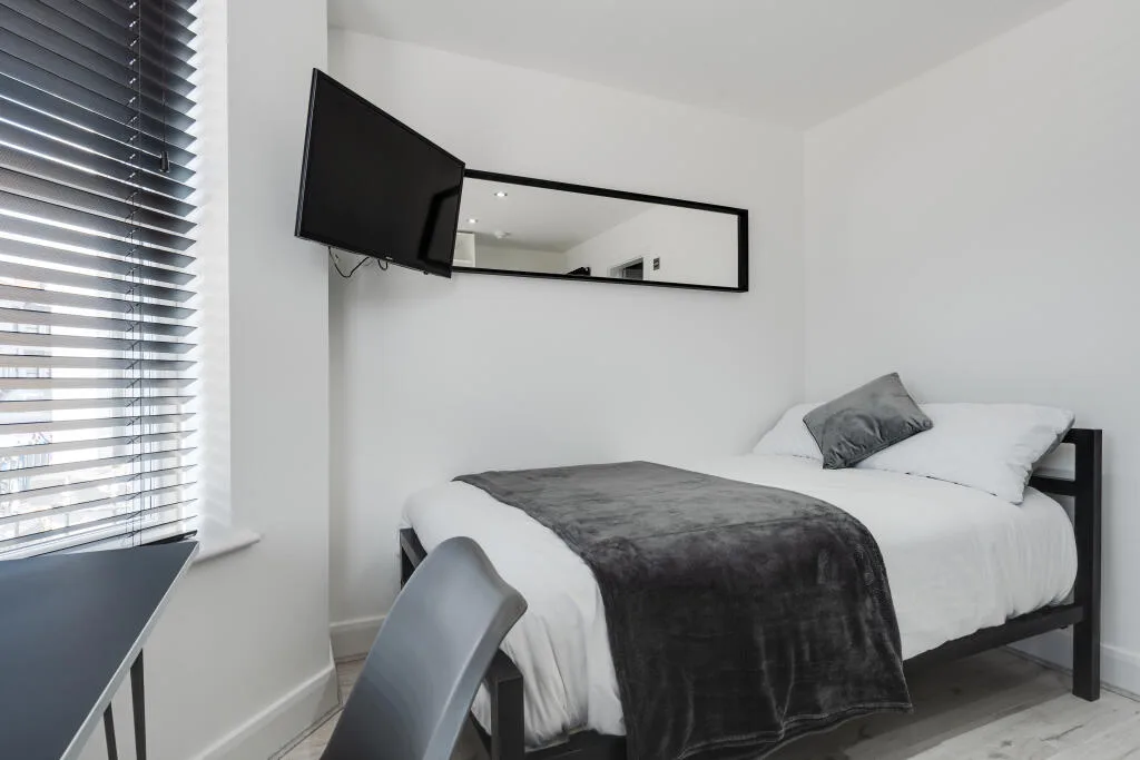 6 bedroom terraced house for rent