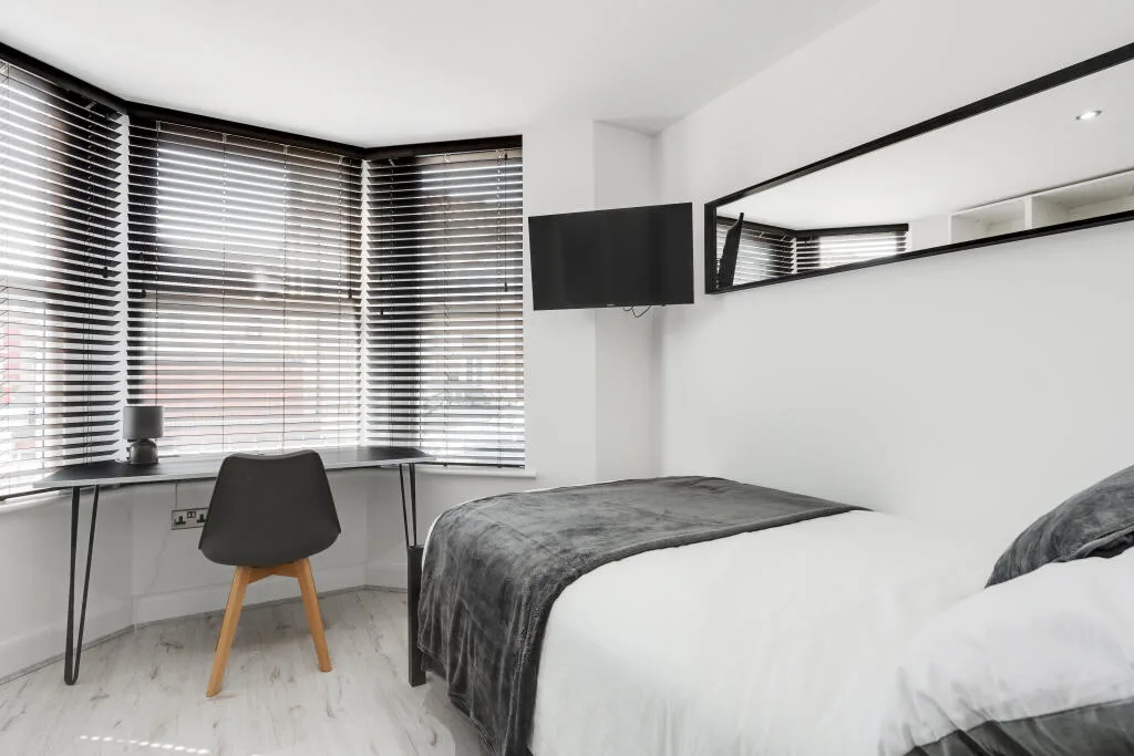 6 bedroom terraced house for rent