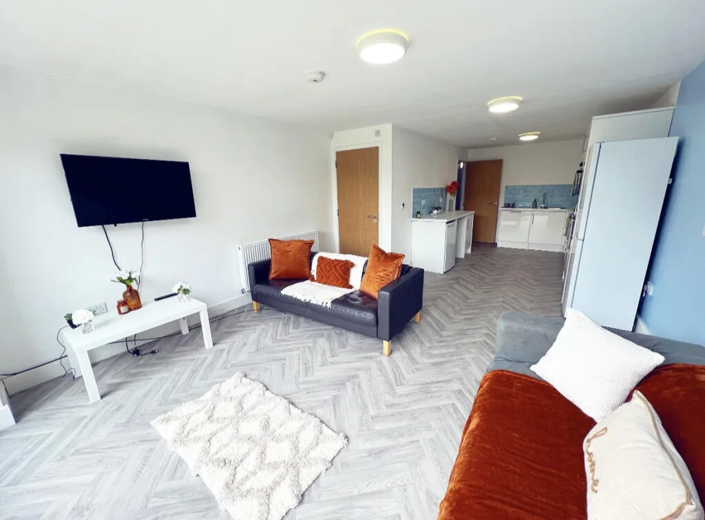 6 bedroom terraced house for rent