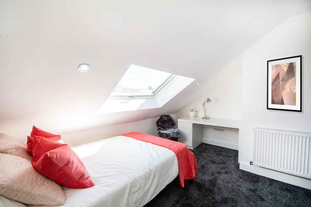 6 bedroom house for rent