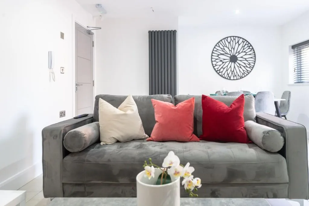 6 bedroom terraced house for rent