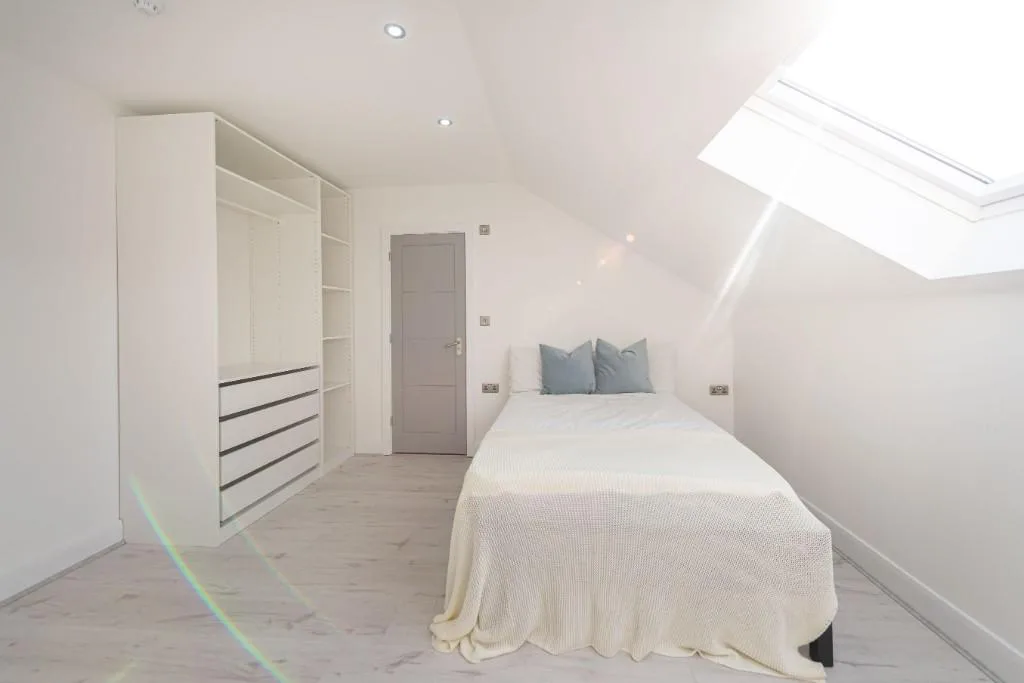 6 bedroom terraced house for rent