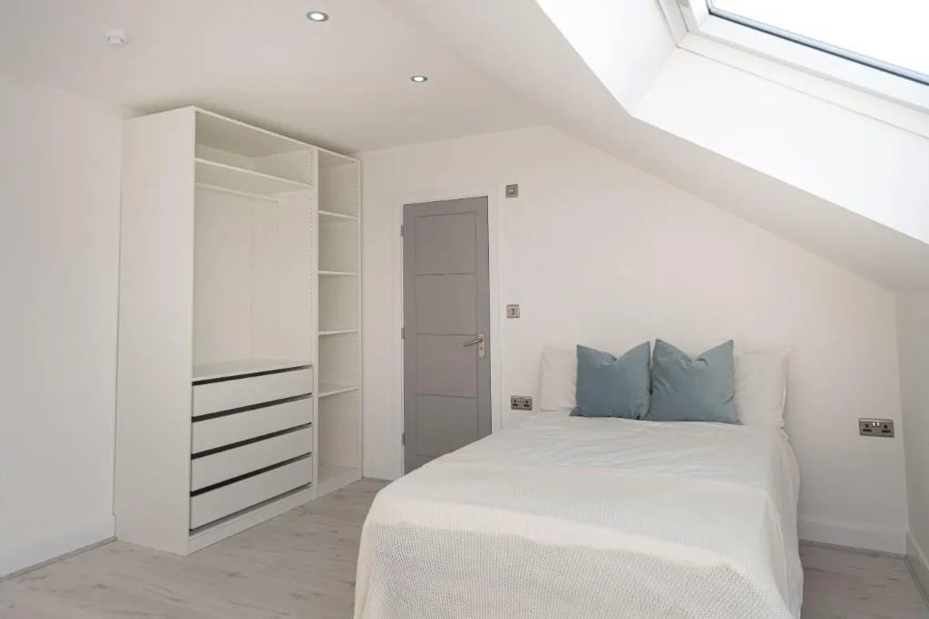 6 bedroom terraced house for rent