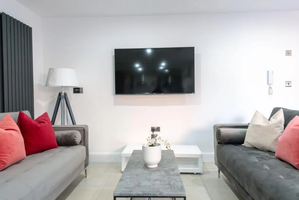 6 bedroom terraced house for rent