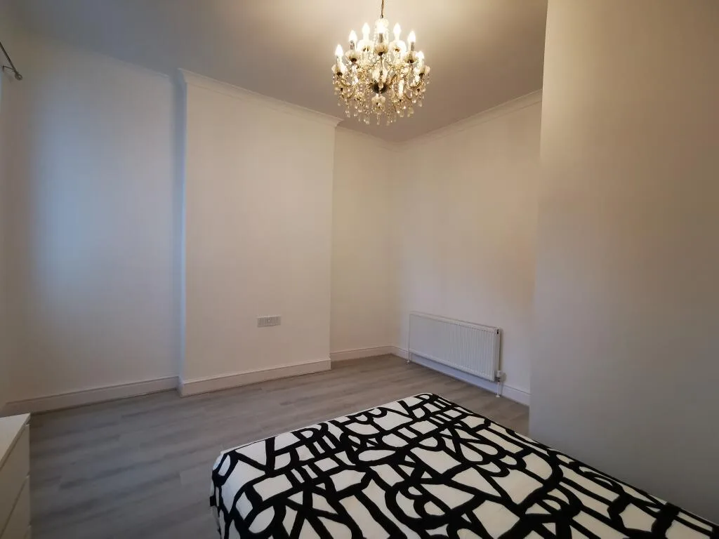 3 bedroom flat for rent