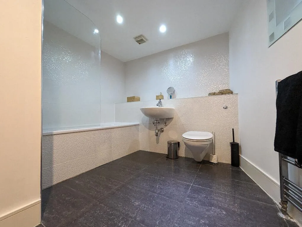 1 bedroom duplex for rent