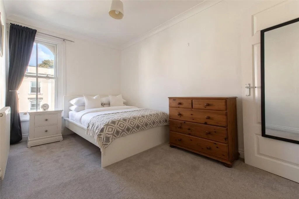 3 bedroom maisonette for rent