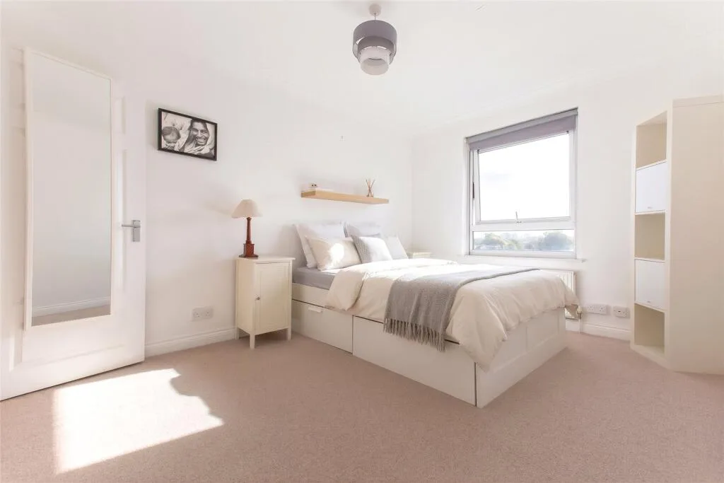 3 bedroom maisonette for rent