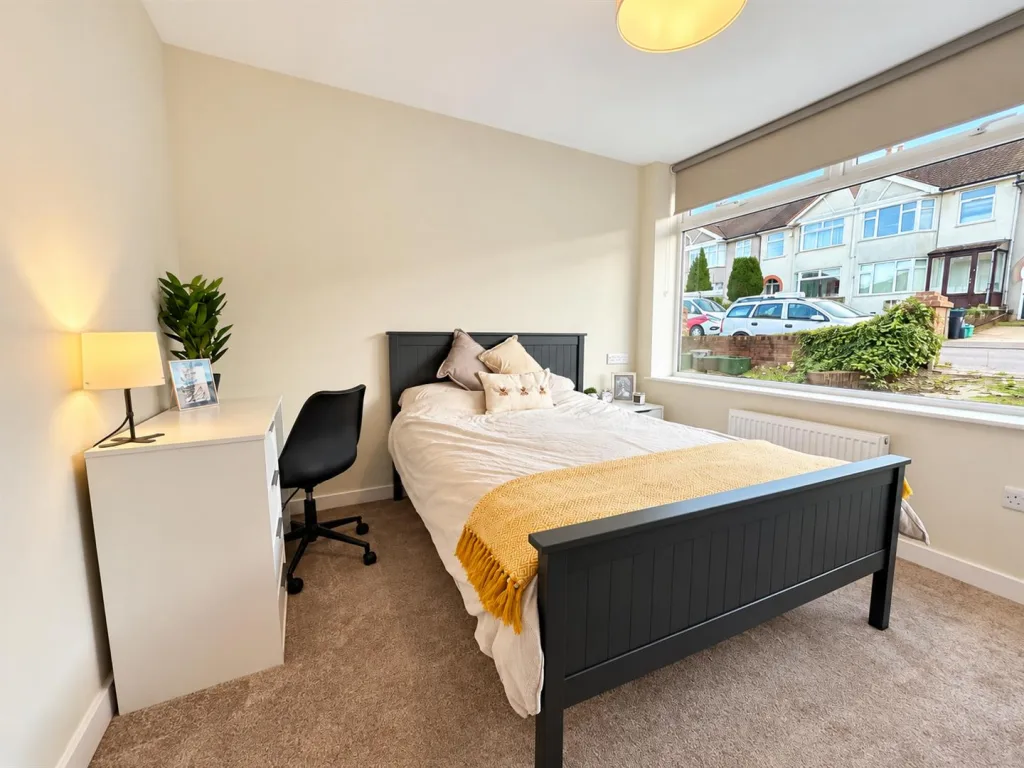 6 bedroom terraced house for rent