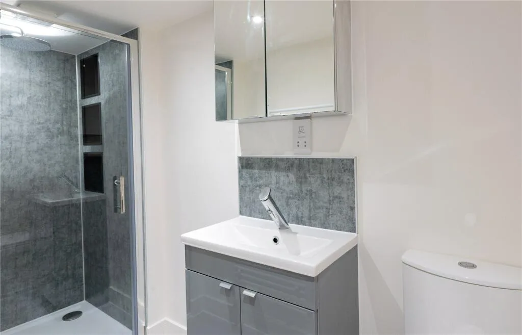 5 bedroom apartment for rent