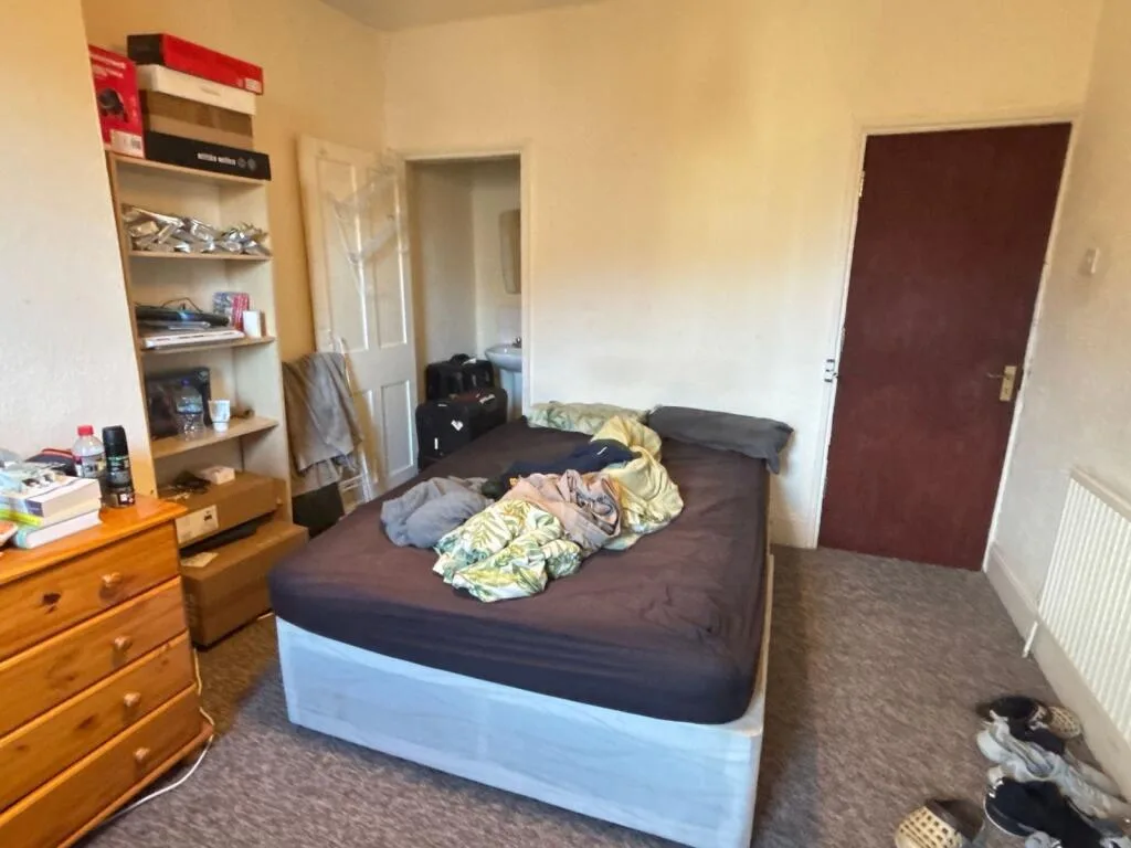 5 bedroom maisonette for rent