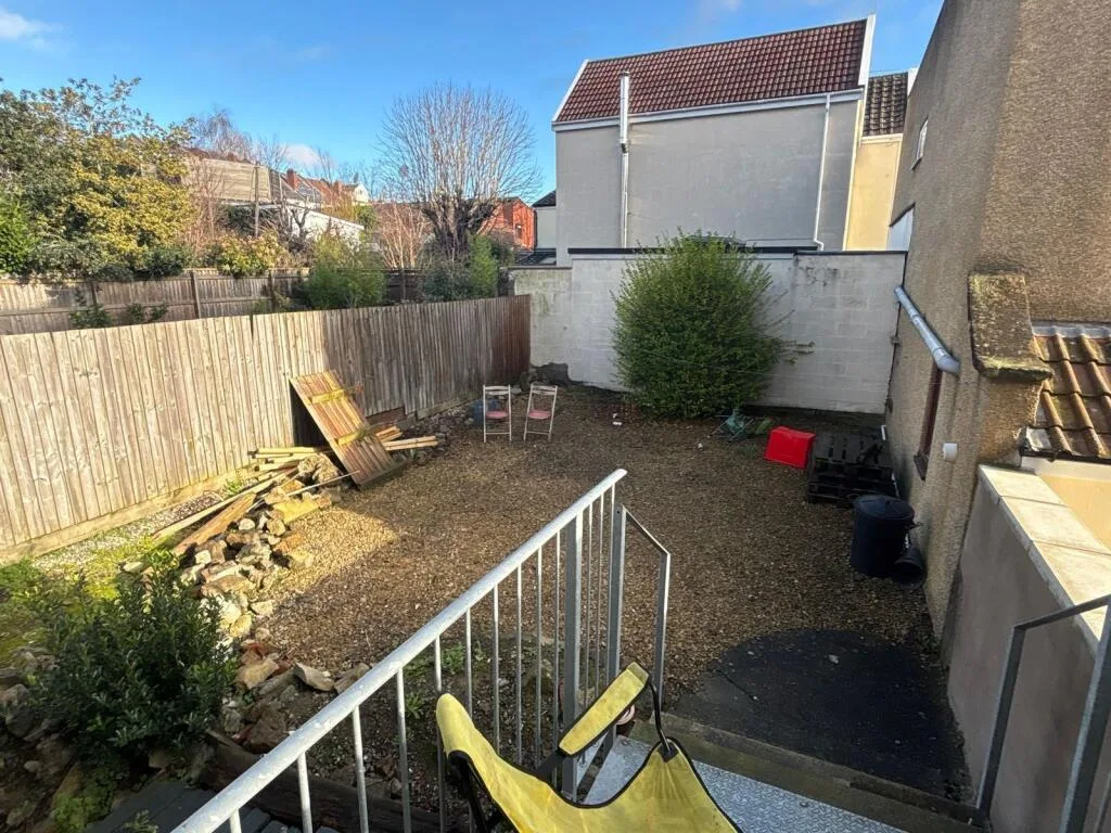 5 bedroom maisonette for rent
