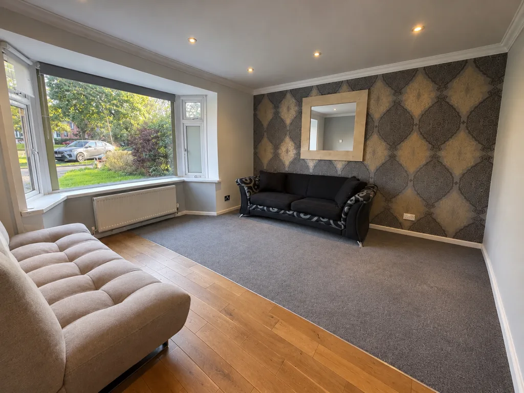 3 bedroom semi-detached house for rent