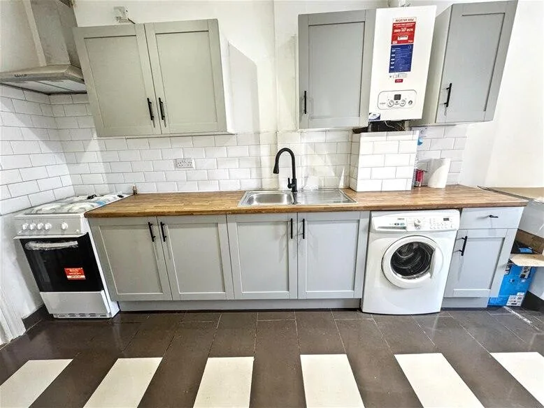 4 bedroom house for rent