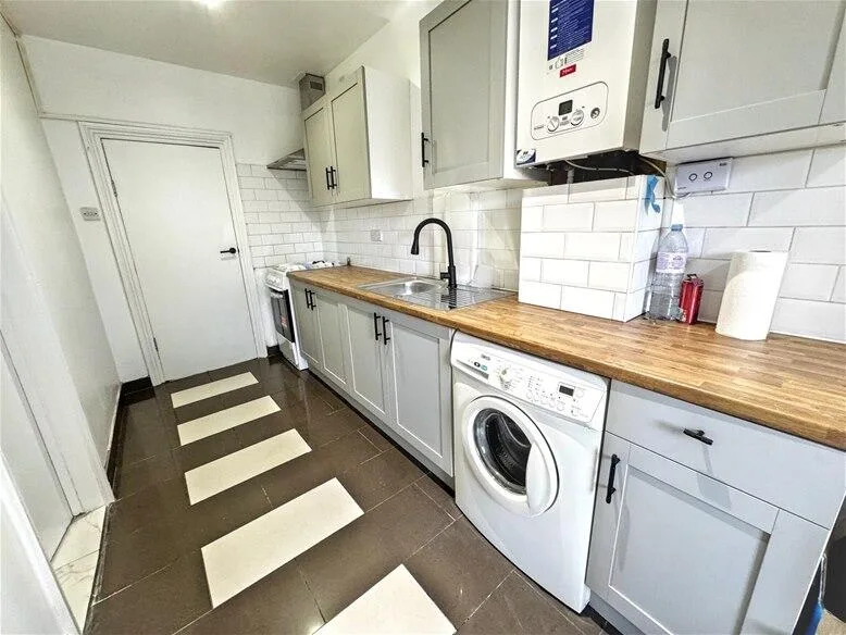 4 bedroom house for rent