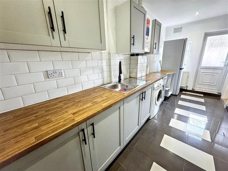4 bedroom house for rent