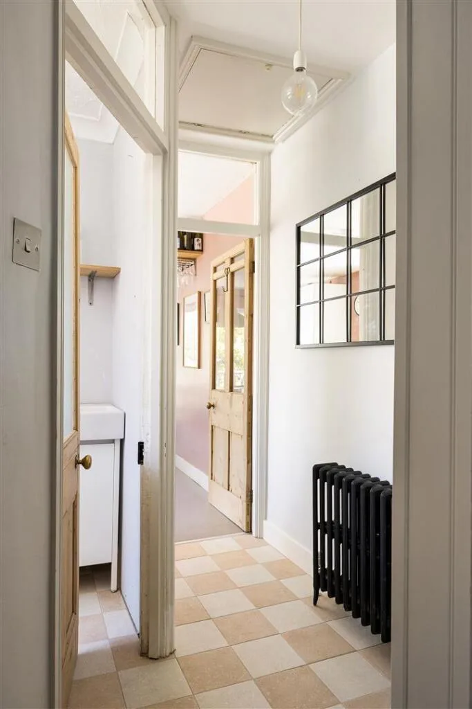 2 bedroom maisonette for rent