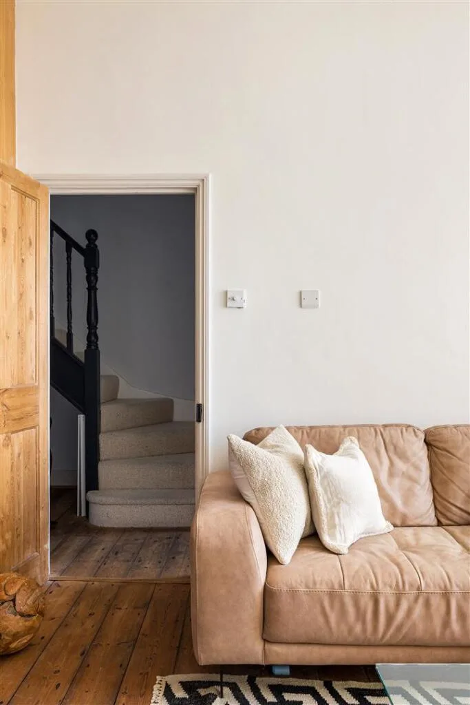 2 bedroom maisonette for rent