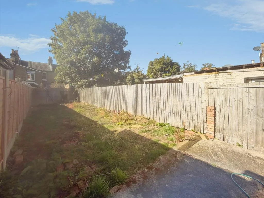 4 bedroom house for rent